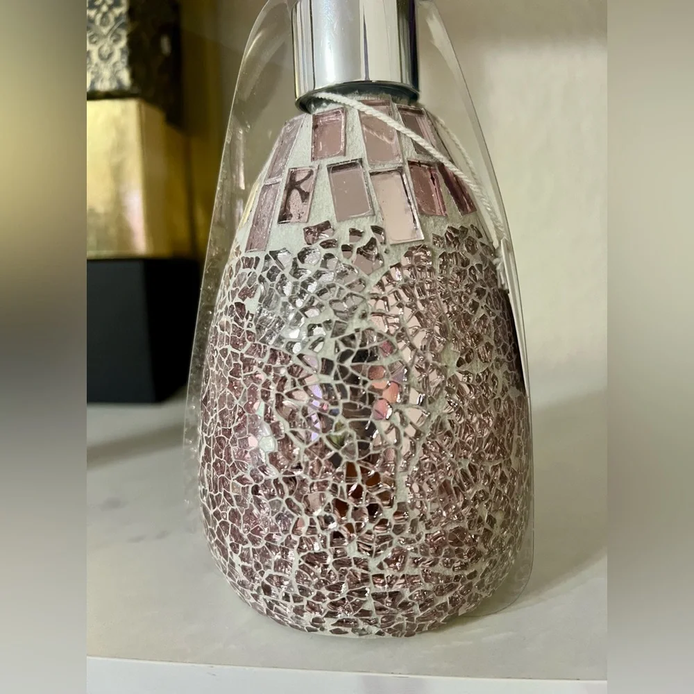 NWT AYA Modern Bath Pink and Silver Mirrored Hand Soap Dispenser Bath & Body